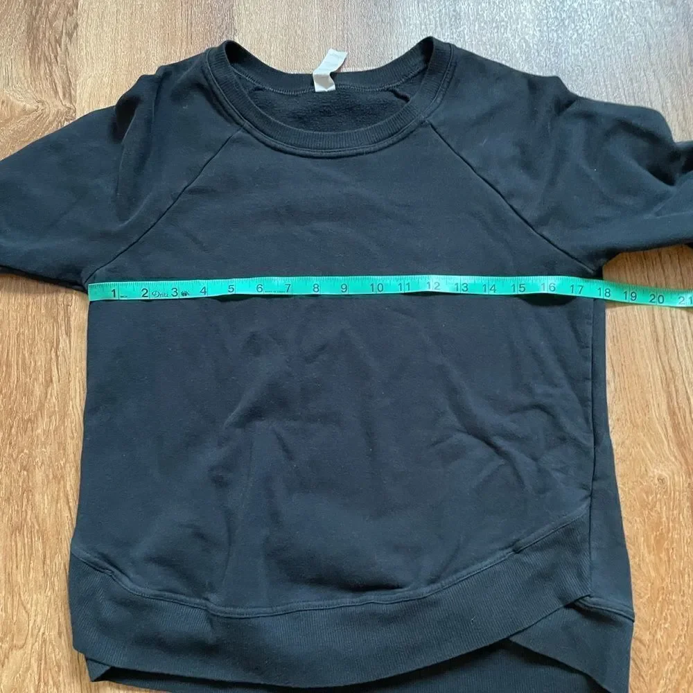 Balance Collection black sweatshirt - Picture 5 of 9
